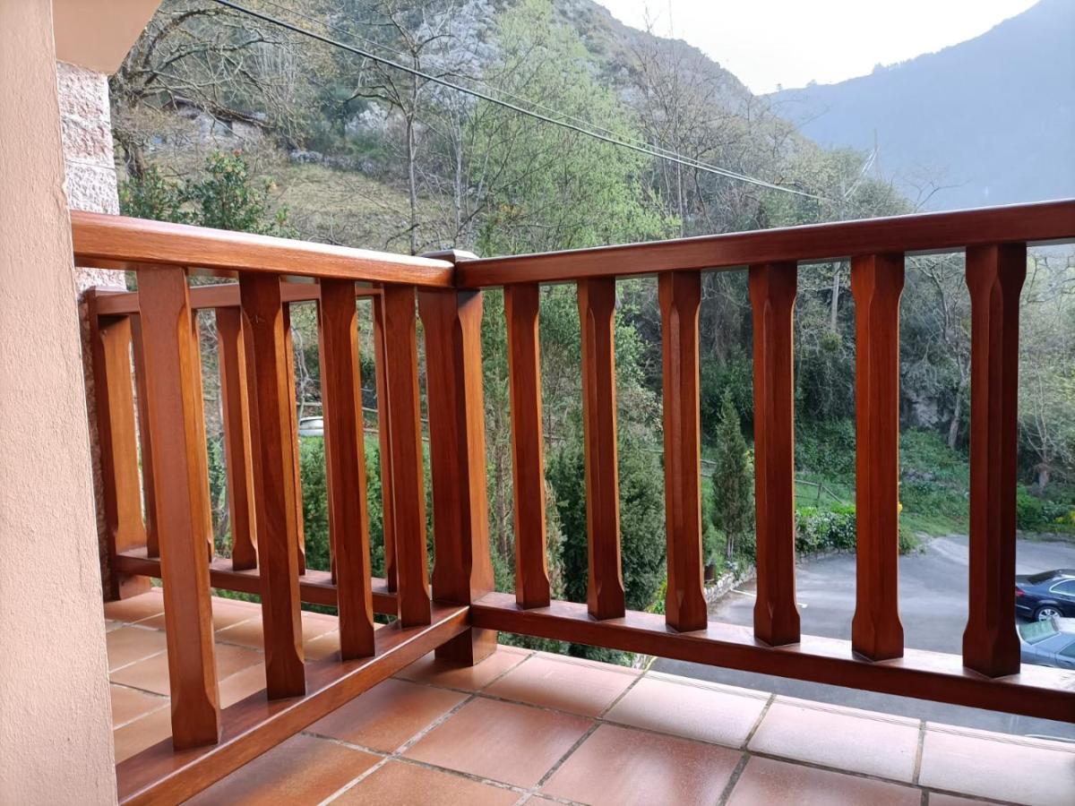 La Salmonera Cangas De Onis Cano Exterior photo
