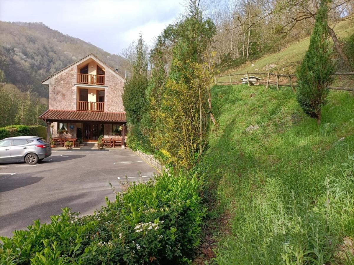 La Salmonera Cangas De Onis Cano Exterior photo