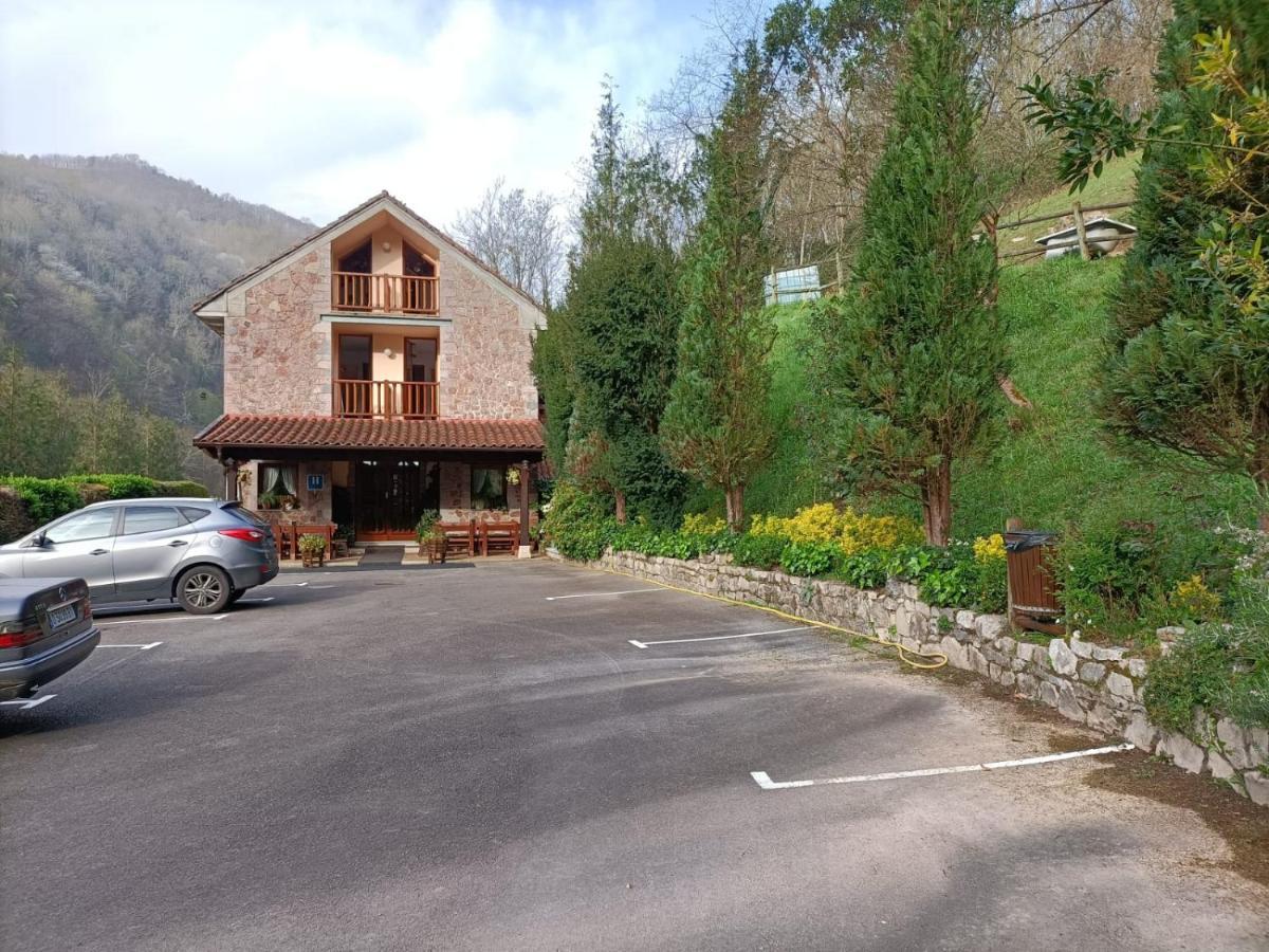 La Salmonera Cangas De Onis Cano Exterior photo