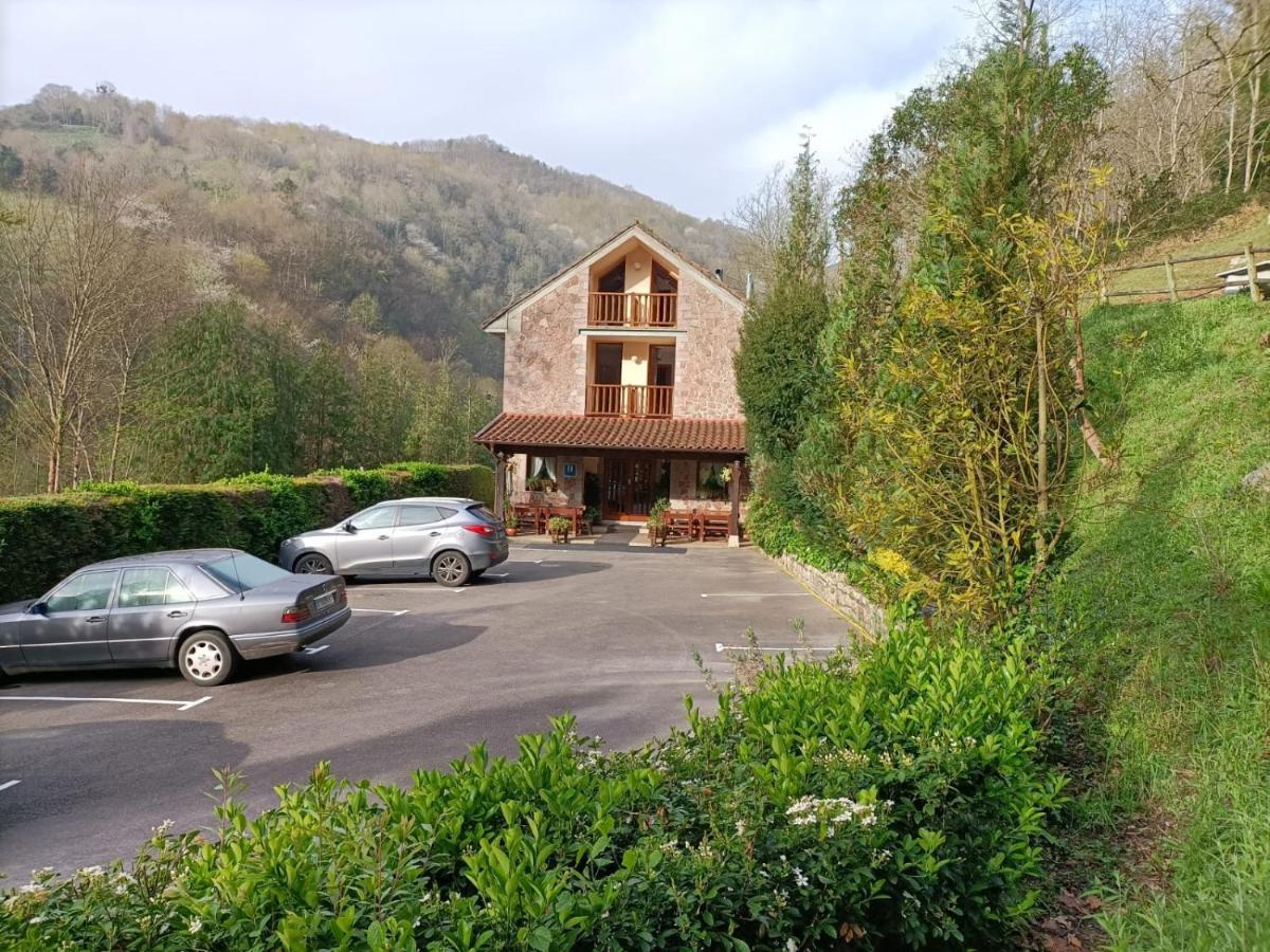 La Salmonera Cangas De Onis Cano Exterior photo
