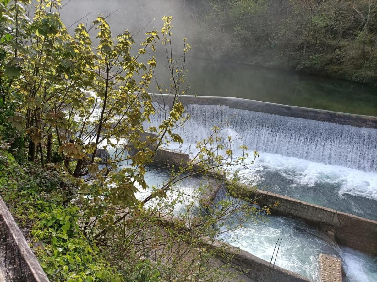 La Salmonera Cangas De Onis Cano Exterior photo