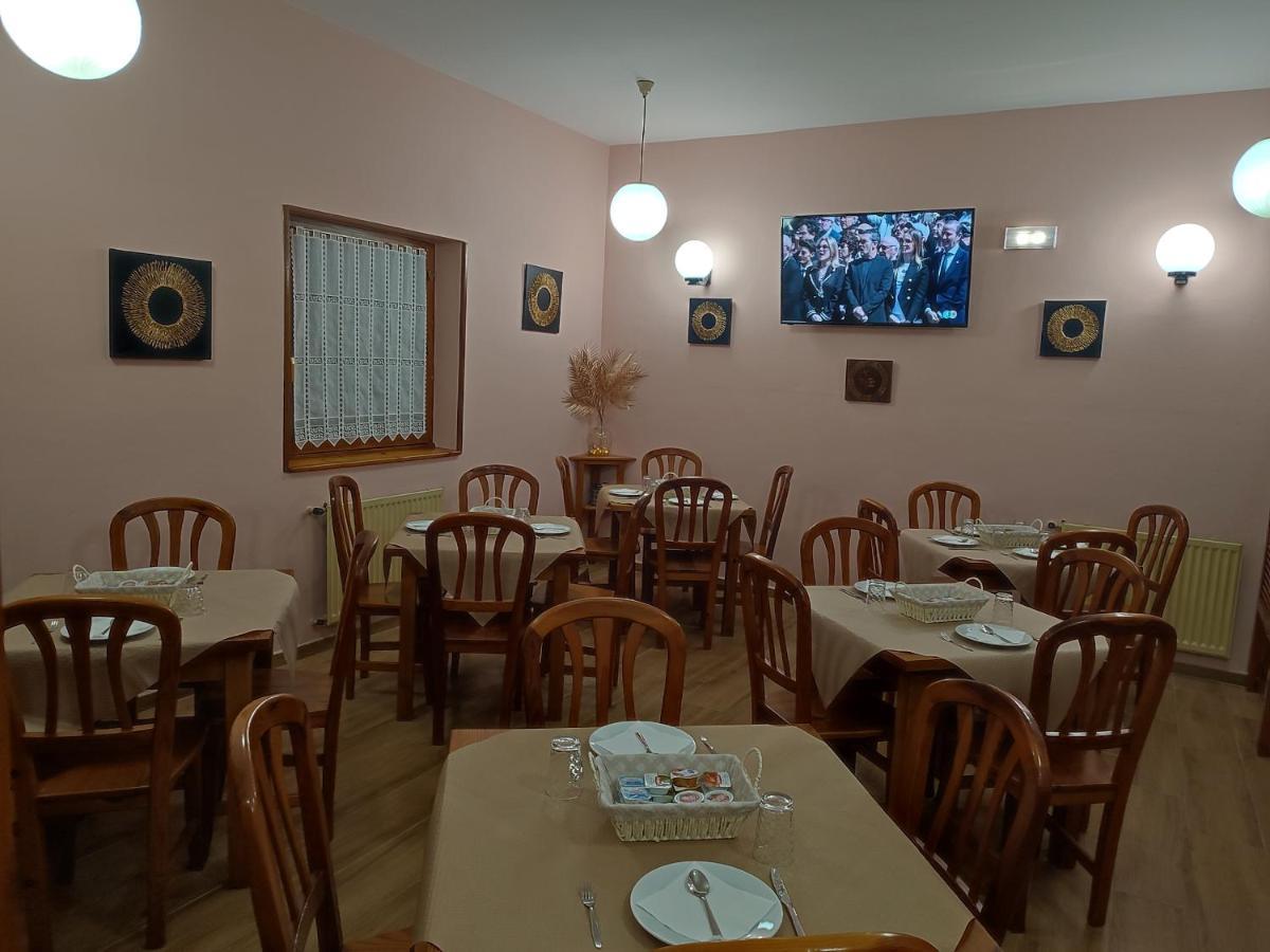 La Salmonera Cangas De Onis Cano Exterior photo