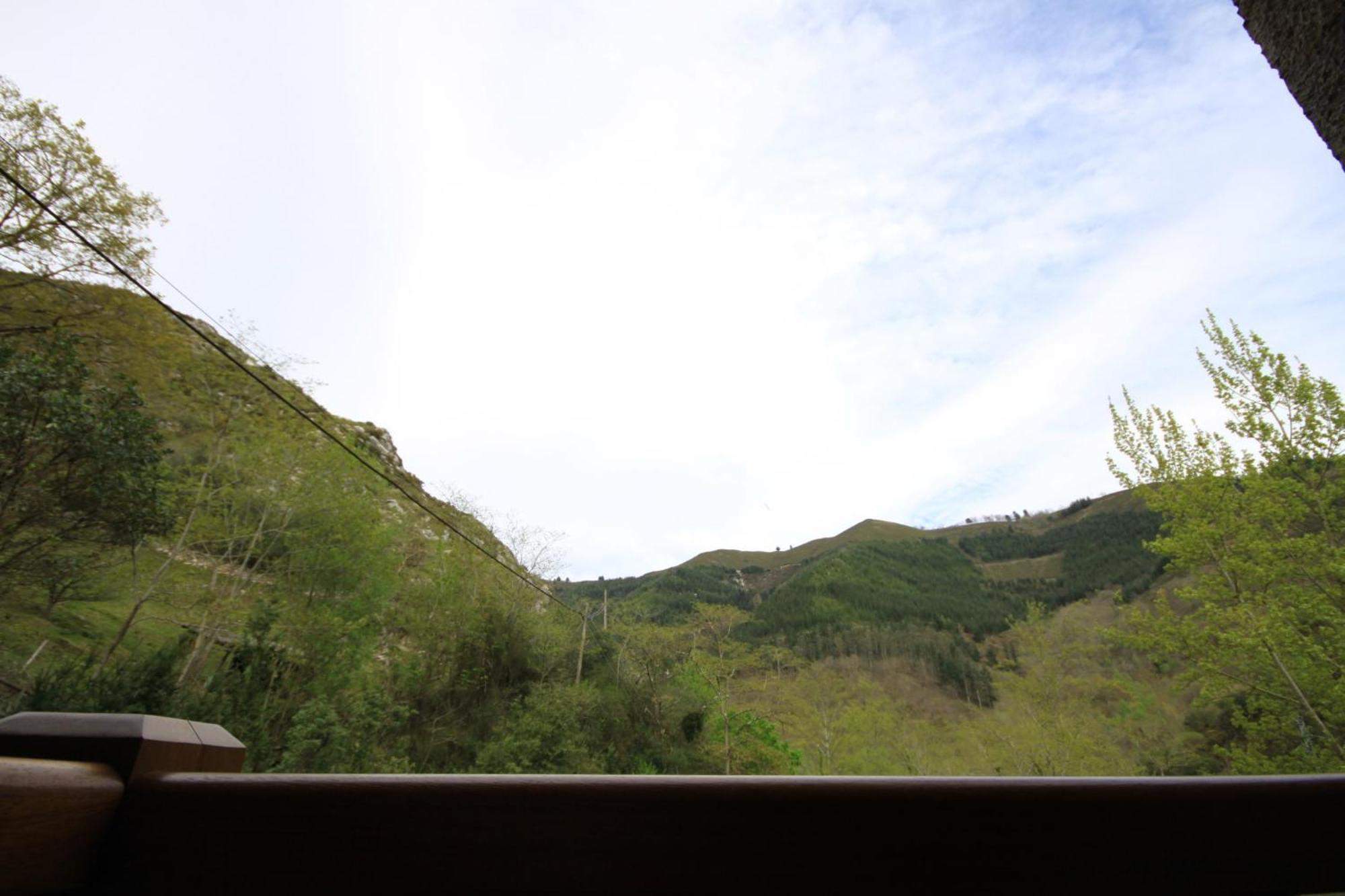 La Salmonera Cangas De Onis Cano Exterior photo